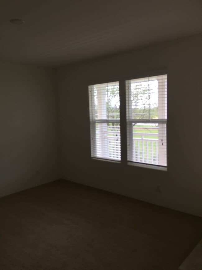 Building Photo - Lei Pauku - 3/2.5 bath Golf Course View