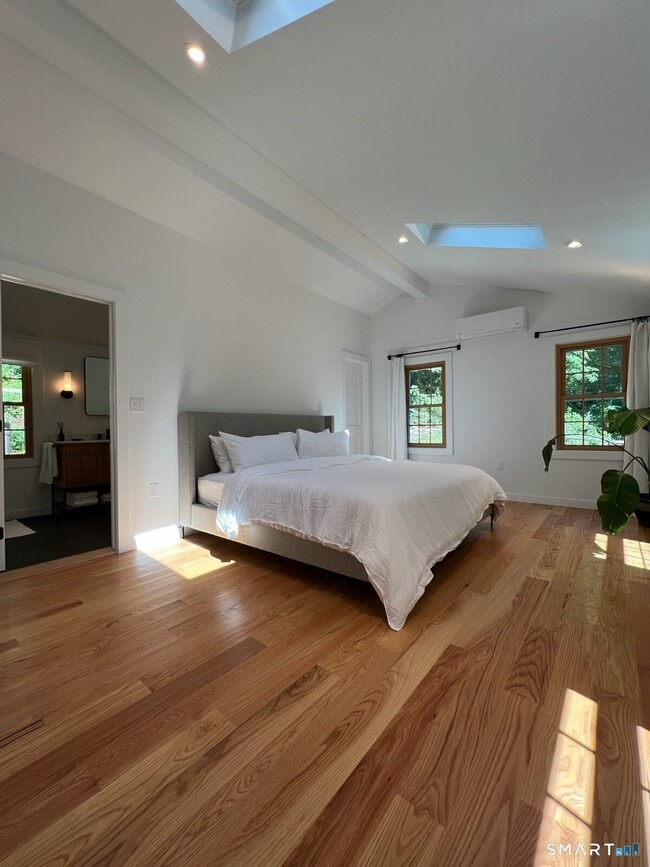 Building Photo - 41 Frenchmans Rd