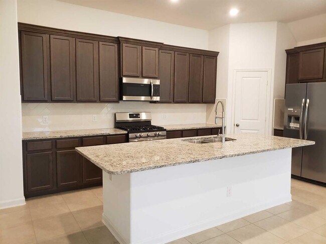 Building Photo - 3712 Castle Rock Dr