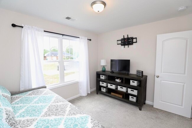 Building Photo - 4415 Patriot Pkwy