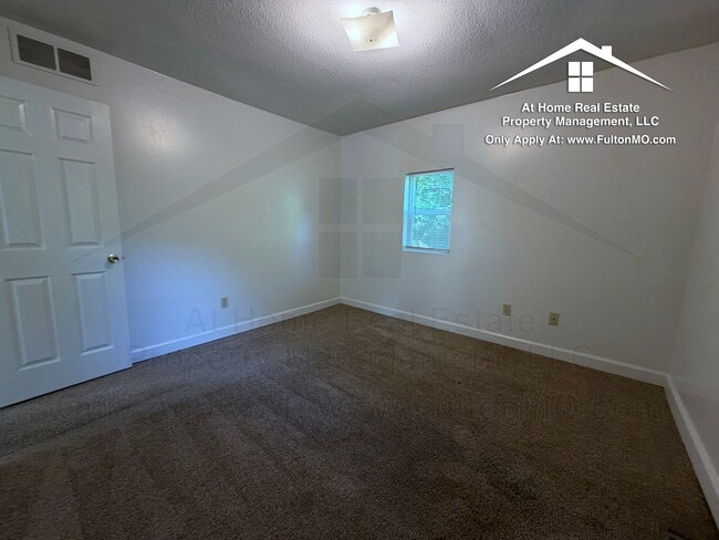 Building Photo - 1514 Monroe St