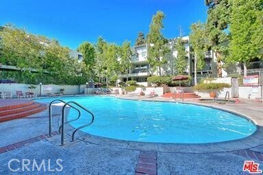 Building Photo - 4900 Overland Ave