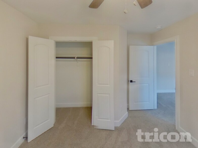 Building Photo - 1106 Bullock Dr