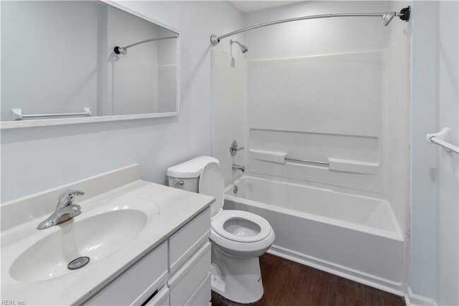 Building Photo - 636 Ocean Lakes Dr