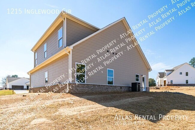 Building Photo - 1215 Inglewood Cir