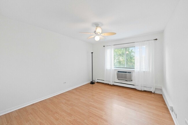 Building Photo - 2226 S Goebbert Rd