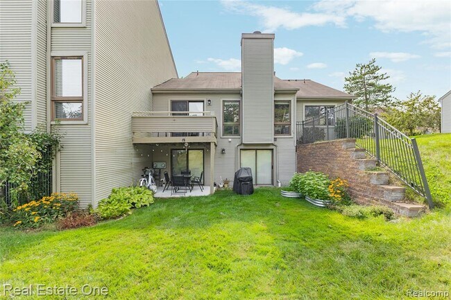 Building Photo - 732 Hamilton Ct