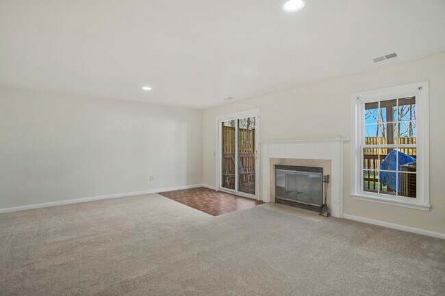 Building Photo - 12918 Tourmaline Ter
