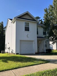Building Photo - Refreshed 3 Bedroom House in NW Charlotte