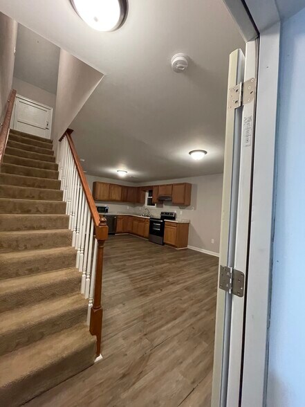 Front Door Entrance View - 9224 Robin Rd