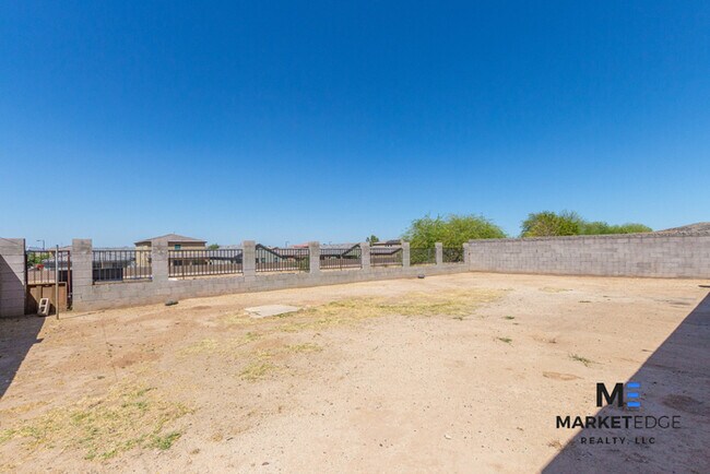 Building Photo - 2Bed/2Bath House at 24th St/Baseline! Appl...