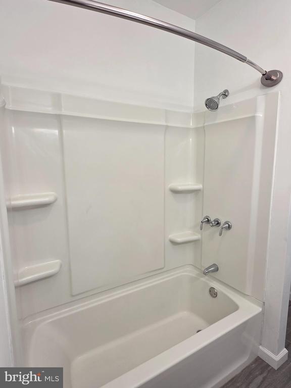 Building Photo - 2715 E Ontario St