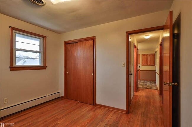 Building Photo - 2332 Seipstown Rd