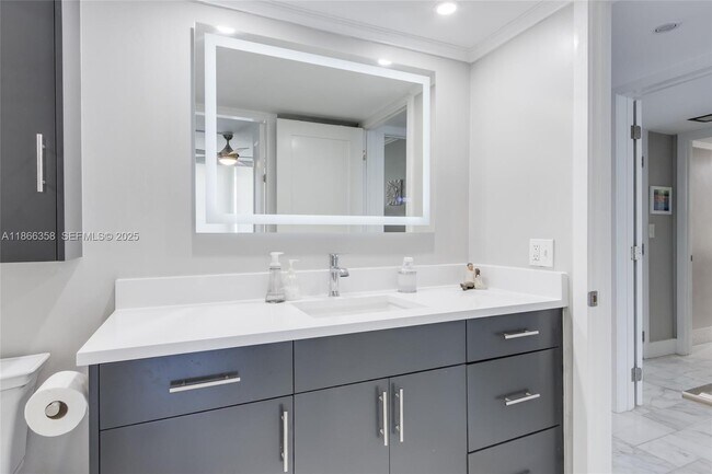 Building Photo - 1200 S Ocean Blvd