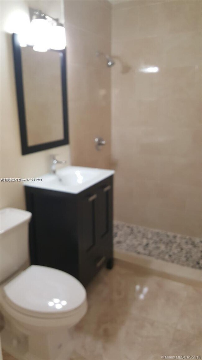 Building Photo - 1840 NE 182nd St