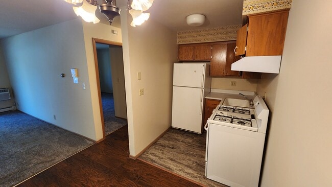 Building Photo - PENN ARMS APARTMENTS