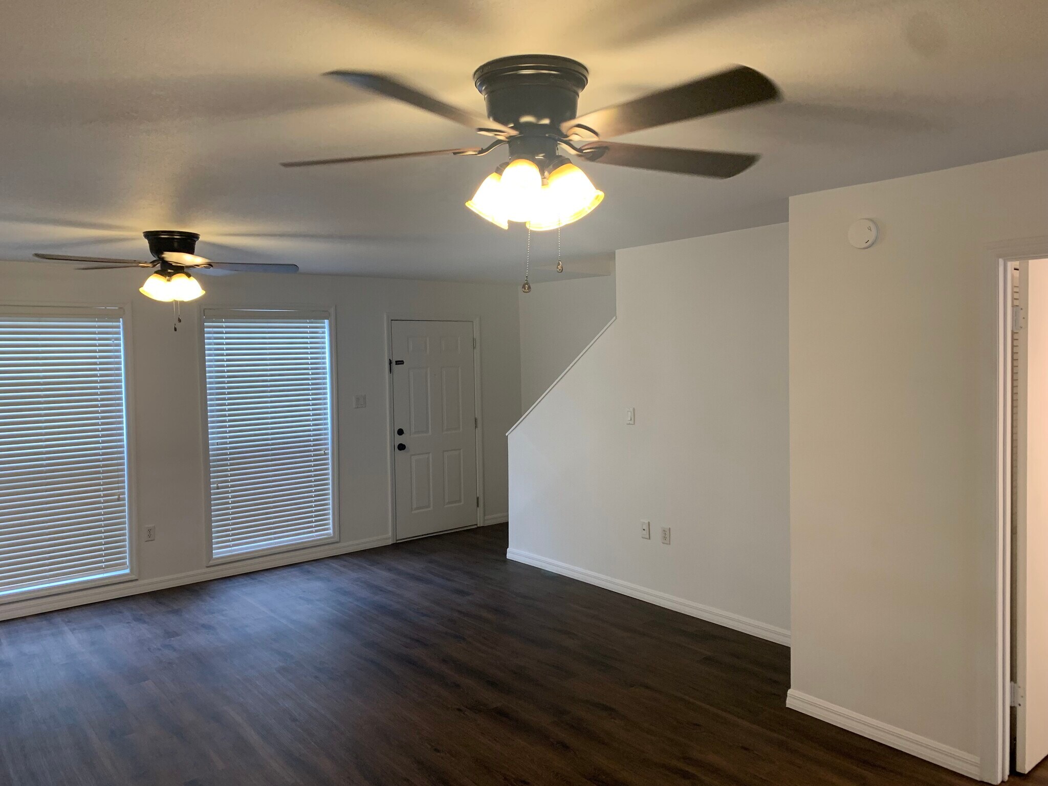 Building Photo - 5850 Cypress Gardens Blvd