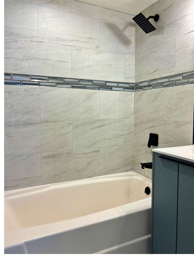 Building Photo - 4 bed, 2.5 bath | 219-777-HOME to schedule a tour today