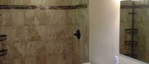 Building Photo - 2102 Alamanda Dr