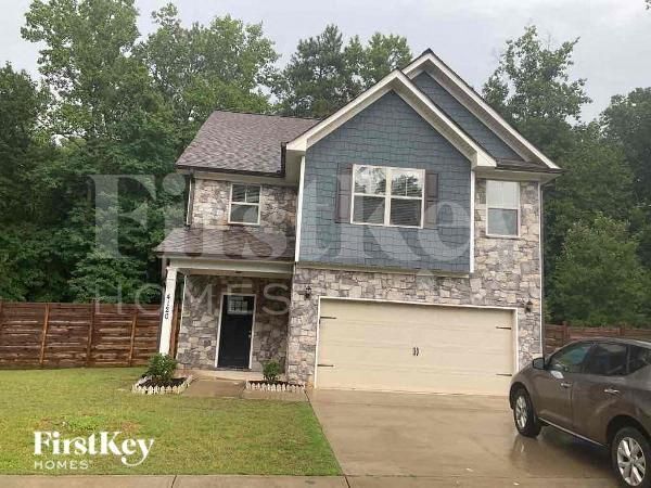 Primary Photo - 4120 Woodland Park Dr SW
