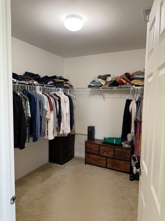 Building Photo - 10097 Cummings St