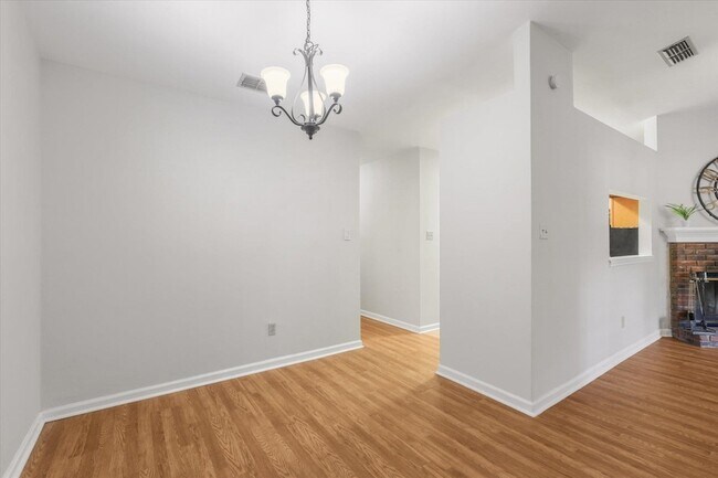 Building Photo - 1181 Brafforton Way