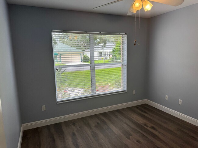 Building Photo - 509 Loma Paseo Dr