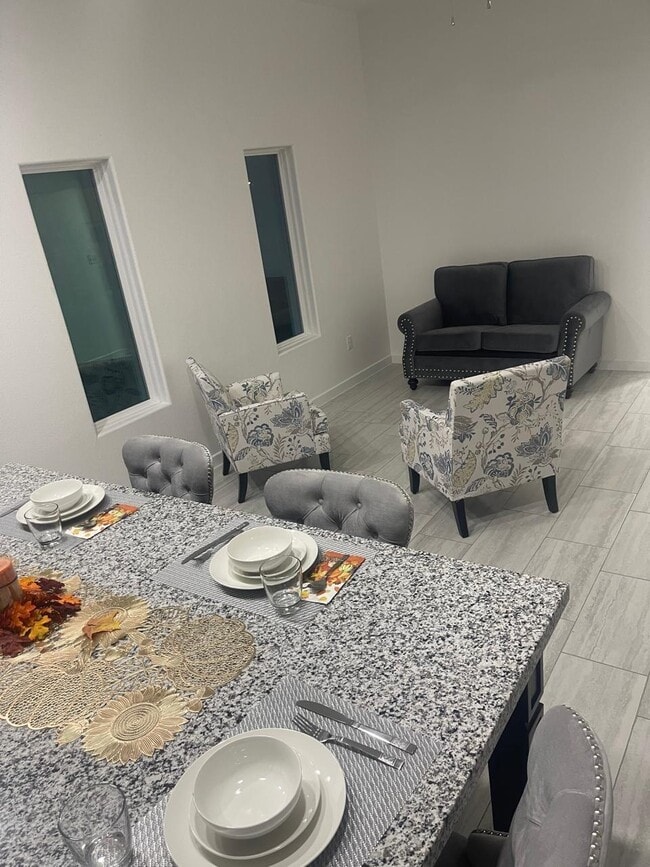 Building Photo - 6521 Adenia Loop