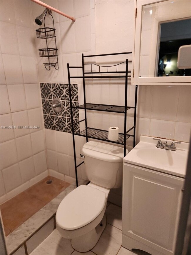 Building Photo - 246 NW 64th Ct