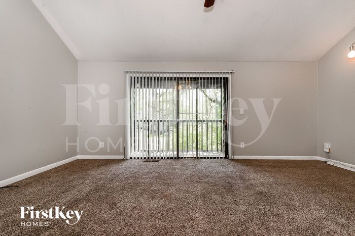 Building Photo - 5309 Golfcrest Cir