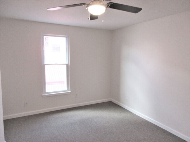 Building Photo - 1419 20th St