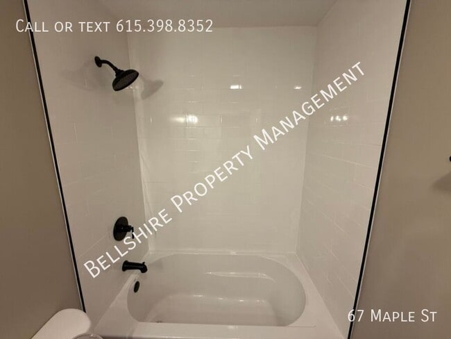 Building Photo - 67 Maple St