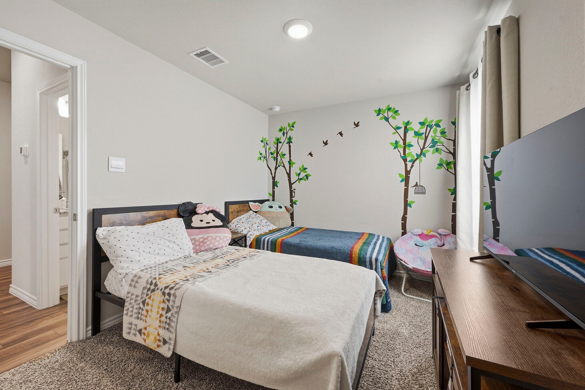 Building Photo - 1033 Verona Dr