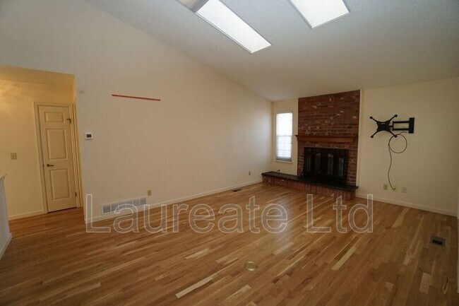 Building Photo - 13852 E Linvale Pl