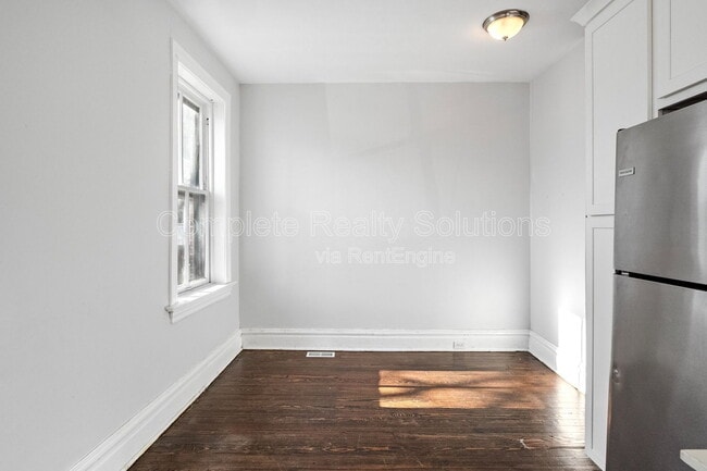 Building Photo - 4222 Cleveland Ave