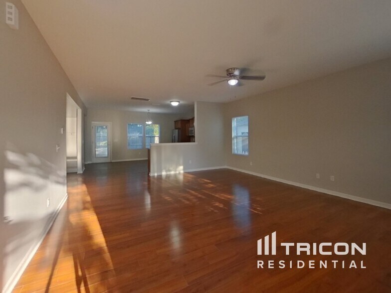 Building Photo - 625 Rook Rd