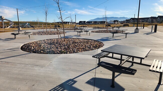 Building Photo - 2773 Tower Ml Wy