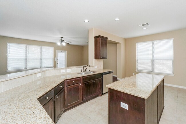 Building Photo - 6415 Diego Ln