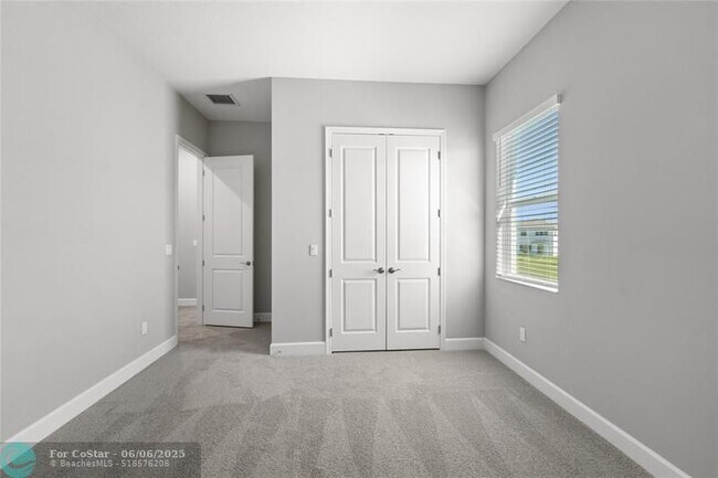 Building Photo - 5350 Liberty Ln