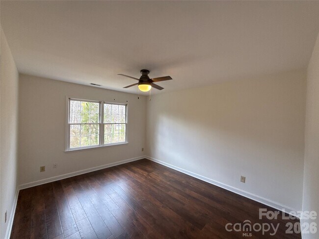 Building Photo - 14301 Hackamore Dr