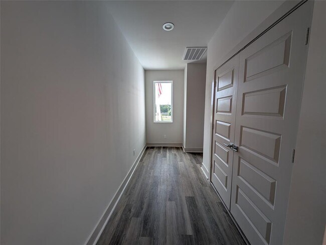 Building Photo - 4407 Abaco Ln