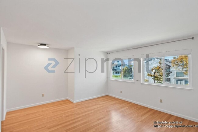 Building Photo - 426 Barnegat Ln