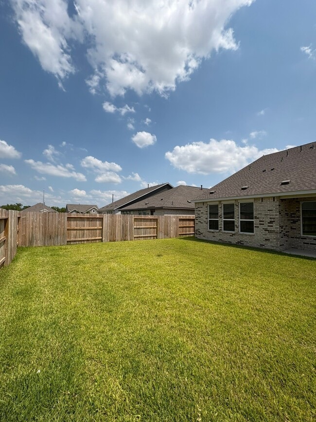 Building Photo - 6419 Seafoam Lake Dr