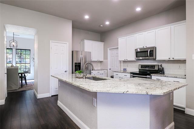 Building Photo - 12505 Summerwood Dr