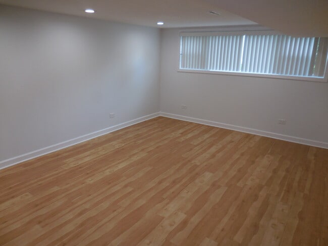 Building Photo - 33 N Rammer Ave