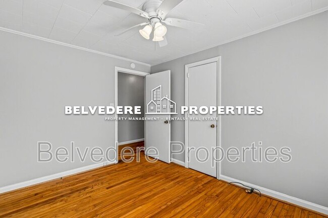 Building Photo - 720 S Elam Ave