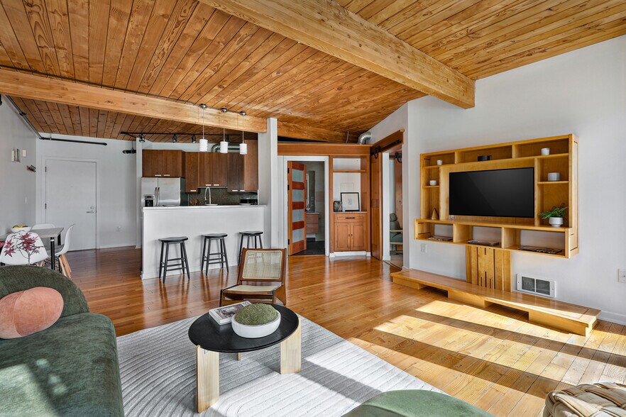 Building Photo - 1408 12th Ave