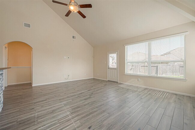 Building Photo - 3403 Lilac Ranch Dr
