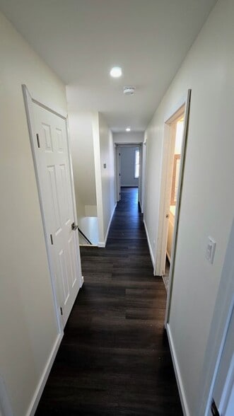 Building Photo - 33 Highland Ave