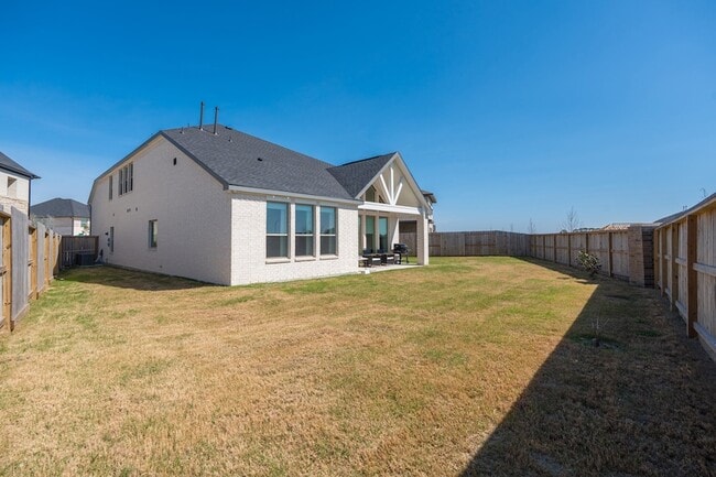 Building Photo - 102 Shining Succulent Dr